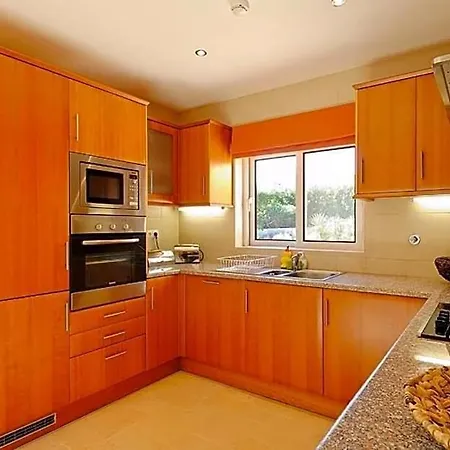 Villa Carvoeiro Sleeps 6 Pool Air Con Wifi