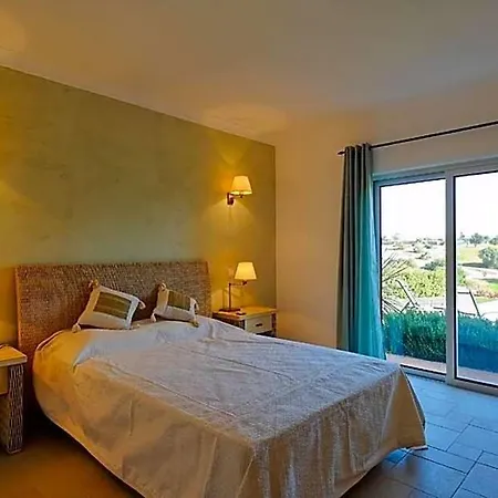 Carvoeiro Sleeps 6 Pool Air Con Wifi Villa *
